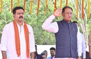 मुख्यमंत्री विष्णु देव साय ने 18 नए अग्निशमन वाहनों को दिखाई हरी झंडी