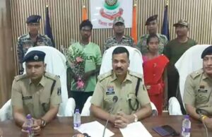 जिले में सक्रिय एक नक्सली दंपत्ति ने पुलिस के सामने किया आत्मसमर्पण