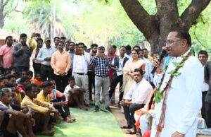 मुख्यमंत्री साय पहुंचे दंतेवाड़ा जिले के ग्राम मुलेर : छत्तीसगढ़ के अंतिम छोर पर पहुंचा सुशासन तिहार