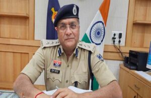 दुर्ग एसपी ने 14 जवानों को किया लाइन अटैच, 53 पुलिसकर्मियों के किए ट्रांसफर
