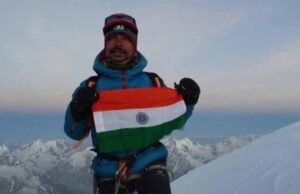 सबसे ऊंची चोटी माउंट एवरेस्ट पर मौजूदा मार्च-मई पर्वतारोहण सीजन के दौरान दो पर्वतारोहियों की मौत की पुष्टि