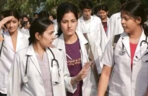 अब विद्यार्थियों की कॉपियों का मूल्यांकन मूल्यांकनकर्ताओं के घर पर नहीं, कॉलेजों में बनेंगे केंद्र