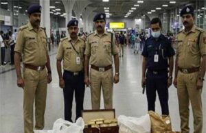 मुंबई के महाराज अंतरराष्ट्रीय एयरपोर्ट पर कस्टम अधिकारियों ने बड़ी कार्रवाई करते हुए कुल 5.75 किलोग्राम सोना जब्त किया