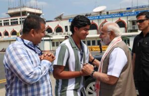 स्टार क्रिकेटर की हुई PM मोदी से मुलाकात, वैभव ने पैर छूकर लिया आशीर्वाद