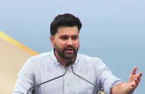 रोहित शर्मा इंग्लैंड के खिलाफ सीरीज के बीच में टेस्ट से संन्यास लेना चाहते थे, क्या बीसीसीआई ने उन्हें संन्यास के लिए कहा था?
