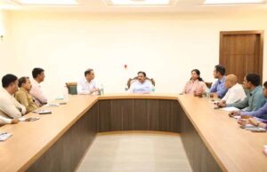 राजेन्द्र शुक्ल ने कहा- रीवा शहर में निर्माणाधीन विकास कार्यों को पूर्ण गुणवत्ता के साथ समय सीमा में पूरा कराया जाए
