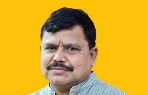 अचानक महाराजपुरा जोन पहुंचकर ऊर्जा मंत्री ने किया निरीक्षण, आदित्यपुरम में विद्युत उपभोक्ताओं से की बातचीत