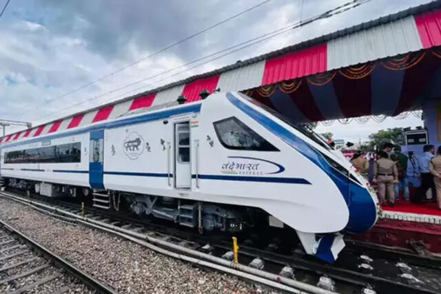 vande_bharat_express_19A_57_3.jpg