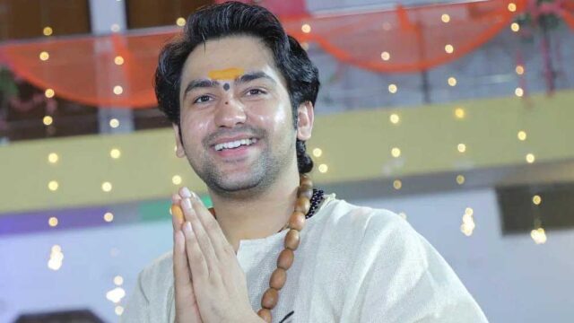 Dhirendra_Krishna_Shastri_63_5-2.jpg
