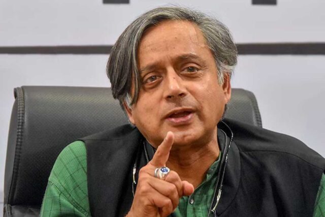 Shashi_Tharoor_4A_23_2-1.jpg