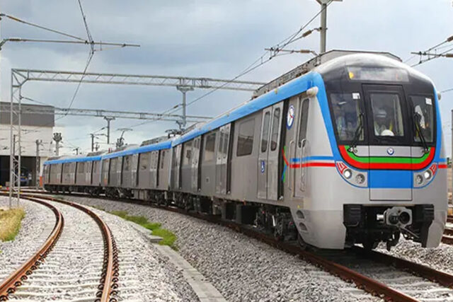 Metro_train_indore_2A_62_4.jpg