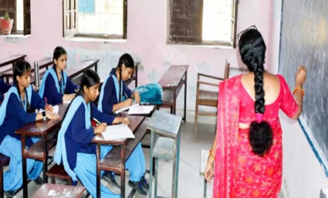 teacher3A_185_2-3.jpg