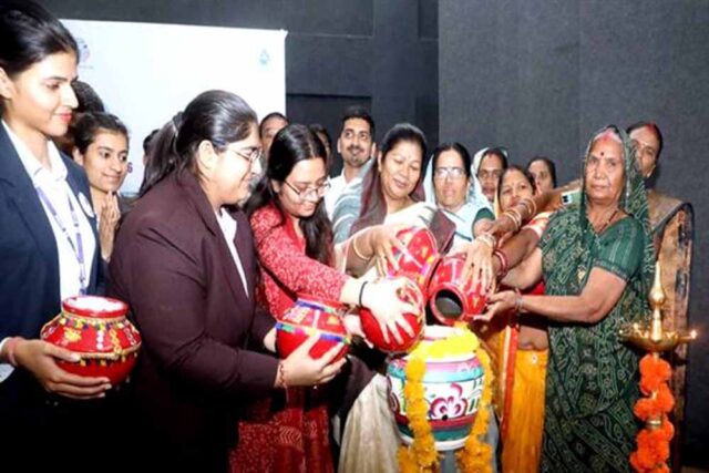 Mahila_01-5.jpg