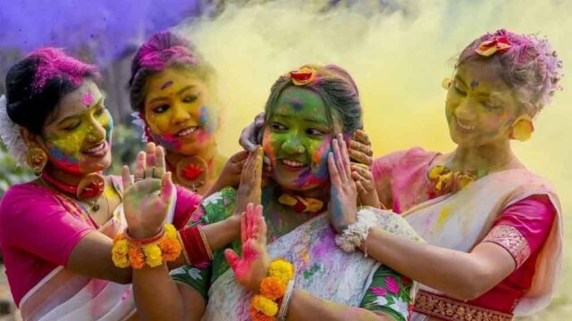 holi1-2.jpg