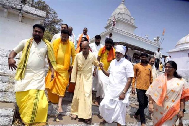 Prahalaband_01.jpg