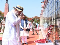 केंद्रीय गृहमंत्री अमित शाह ने अमर वाटिका में शहीदों को दी श्रद्धांजलि, परिजनों से की आत्मीय मुलाकात