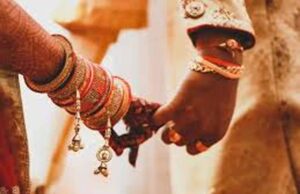 शादी में कितने फेरे? 7 नहीं, असल वैदिक परंपरा में 4 फेरे और सप्तपदी के 7 कदम