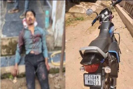 धमतरी में दर्दनाक सड़क हादसा, पिकअप के नीचे आने से बाइक सवार की मौत, VIDEO सामने आया