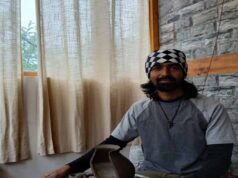मिट्टी से रची पहचान: युवा कलाकार उत्तम साहू ने OSOA में बिखेरा छत्तीसगढ़ी कला का जादू