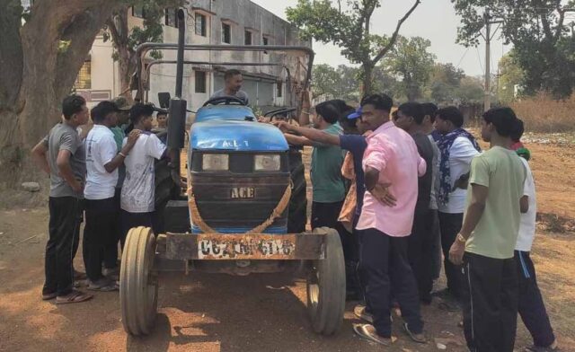 naxal_sam.jpg