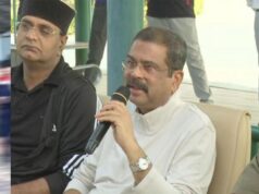 केंद्रीय शिक्षा मंत्री प्रधान ने शूटिंग अकादमी में खिलाड़ियों से किया संवाद