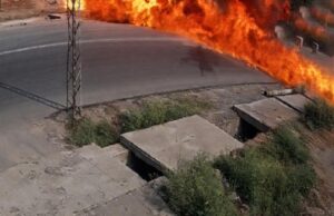 पाकिस्तानी वायुसेना को बड़ा झटका, एक महीने में 5वां एयरक्राफ्ट क्रैश; सड़क पर गिरा जेट