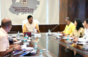 बुजुर्गों और असहाय लोगों का आदर करना हमारा धर्म : मुख्यमंत्री डॉ. यादव