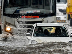 Mumbai Rain: भारी बारिश से मुंबई बेहाल, ट्रैफिक ठप, अंधेरी सबवे बंद और कई इलाकों में जलभराव