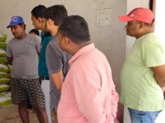 किसान बनकर पहुंचे कृषि अधिकारी, खाद की कालाबाजारी का किया खुलासा