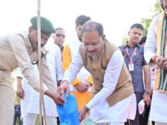 मुख्यमंत्री विष्णु देव साय ने ‘एक पेड़ मां के नाम’ अभियान के तहत किया पीपल का पौधारोपण