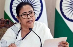 ‘पार्टी से गद्दारी मां से धोखा देने जैसी’, ममता बनर्जी ने बागी नेताओं को दी कड़ी चेतावनी