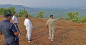 छत्तीसगढ़ पर्यटन मंडल के प्रबंध संचालक विवेक आचार्य और अध्यक्ष नीलू शर्मा ने प्रमुख पर्यटन स्थल राजमेरगढ़ का किया दौरा