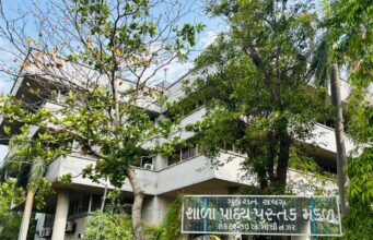 शाला प्रवेशोत्सव से पहले प्राथमिक विद्यालयों में पुस्तकें पहुँचाने के लिए प्रशासन सजग: पावरा