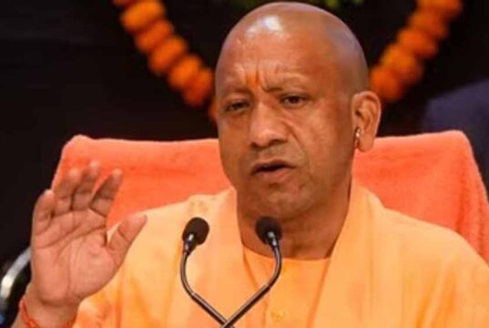 यूपी के 1.5 लाख युवाओं को मिलेगी फाइनेंशियल स्किल्स ट्रेनिंग, NSE के साथ MoU