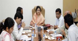 तय समय में पूर्ण करें कार्य, ढिलाई बर्दाश्त नहीं : राज्यमंत्री गौर