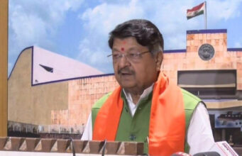 एमपी में कांग्रेस को भारी पड़ेगी भीतरघात, कैलाश विजयवर्गीय बोले- तीसरी राज्यसभा सीट भी BJP के खाते में जाएगी