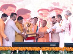 मंच पर मुख्यमंत्री के आने के बाद से पंडाल में गूंजता रहा जय राम व बुलडोजर बाबा का जयघोष