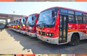 बिना हेडलाइट दौड़ती रहीं सरकारी बसें! मोबाइल टॉर्च के सहारे सफर, कर्नाटक में KKRTC पर सियासी घमासान