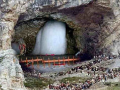 Amarnath Yatra 2026: तेजी से पिघल रहा बाबा बर्फानी का शिवलिंग, अब सिर्फ 1 फीट शेष; श्रद्धालुओं के लिए बड़ी खबर