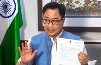 न्यूयॉर्क में मोहन भागवत के कार्यक्रम के बाहर खालिस्तान समर्थकों का प्रदर्शन, तिरंगे के अपमान पर भड़के रिजिजू