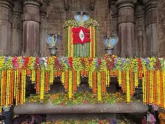 सावन सोमवार-नागपंचमी का दुर्लभ संयोग, भोजपुर में नागेश्वर स्वरूप में सजे महादेव; उज्जैन में 6 लाख भक्तों ने किए दर्शन