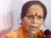 आगरा में साध्वी प्राची का विवादित बयान, बोलीं- ‘PM को गाली देने वाली लड़कियों की फोटो संभालकर रखो’