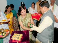 लाड़ली बहनों ने मुख्यमंत्री डॉ. यादव को बांधी स्नेह और विश्वास से भरी राखियां