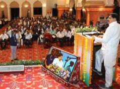 कुटीर एवं ग्रामोद्योग उत्पादों की ग्लोबल मार्केटिंग के करेंगे समस्त प्रयास : मुख्यमंत्री डॉ. यादव