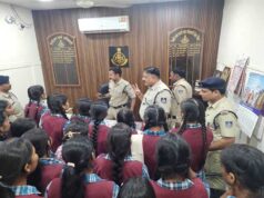स्कूलों में कानून की पाठशाला, थानों में पुलिसिंग का प्रत्यक्ष अनुभव