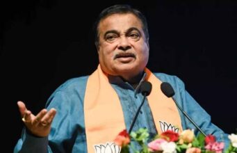 100% इथेनॉल वाली कार लाने की तैयारी, नितिन गडकरी बोले- गाड़ियों में नहीं आ रही शिकायत