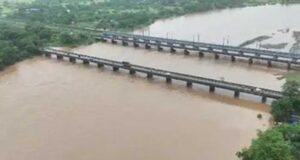 जबलपुर में नर्मदा का रौद्र रूप, 10 फीट बढ़ा जलस्तर; रेलवे ने 109 कर्मचारियों को किया तैनात