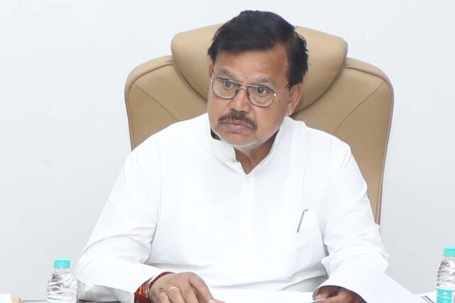 Pradyuman_Singh_Tomar_149_1_203.jpg